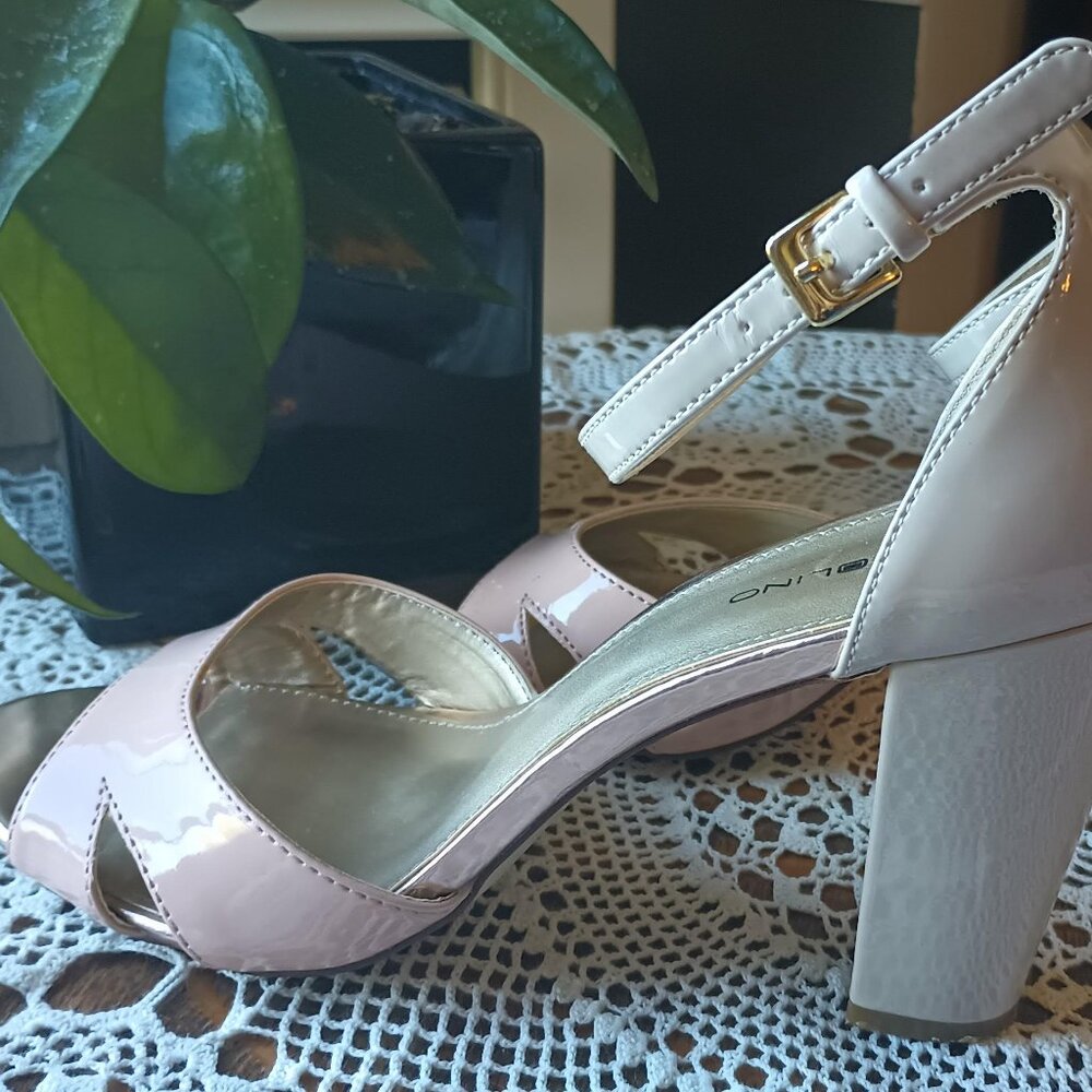 Bandolino beauties